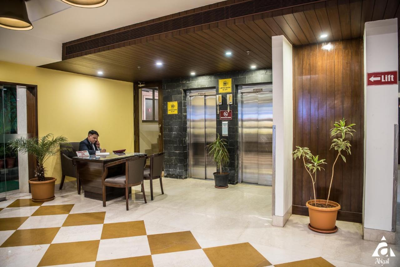 Hotel Abigail Goradia'S Sirdi Kültér fotó